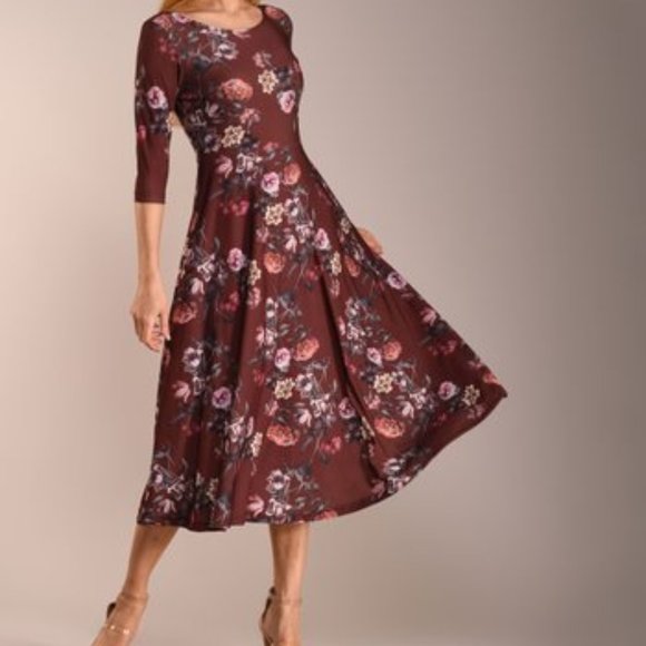 quarter sleeve midi dress